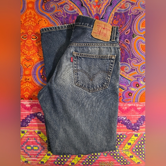 Levi's 505 34w x 32L - Picture 2 of 6